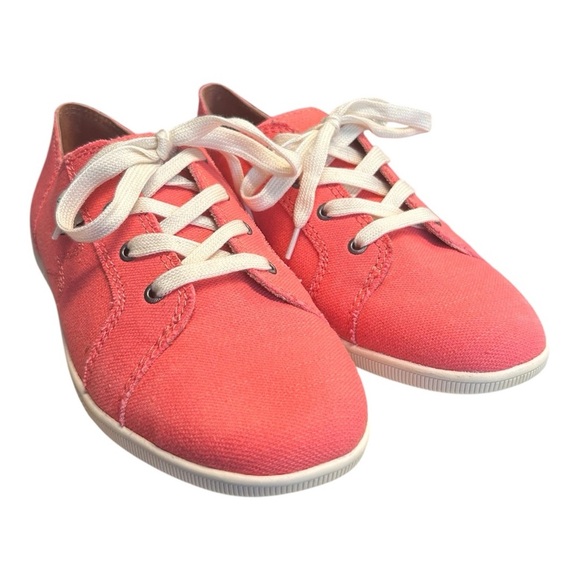 Zodiac Love Women’s Coral Pink Lace-Up Fashion Canvas Sneakers - Size 10M NWOT - Picture 1 of 11